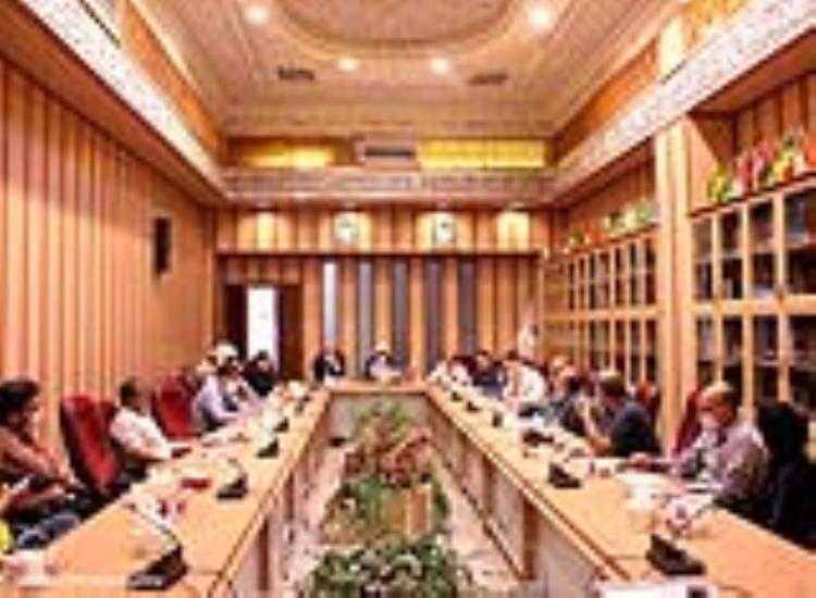 نشست صمیمانه هنرمندان با منتخبان ششمین دوره شورای اسلامی شهر اصفهان